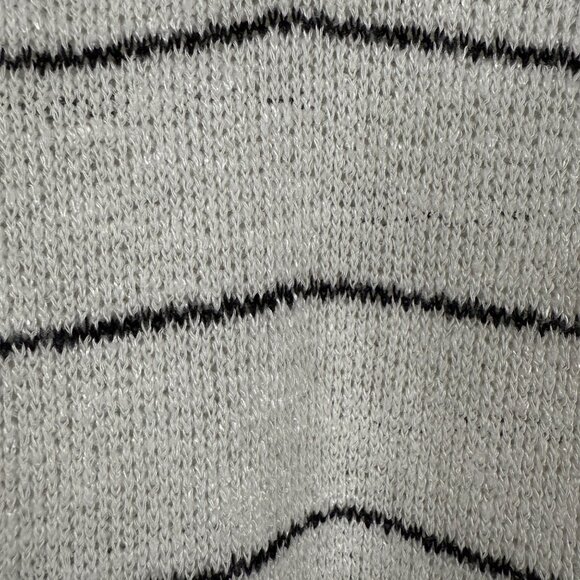 Cato White & Black Striped Lightweight V-Neck Short Sleeve Women's Top Size M - Picture 5 of 12